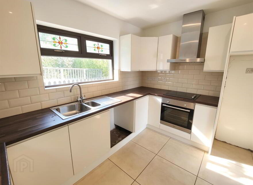 25 Waveney Drive, Belfast, BT15 4FT