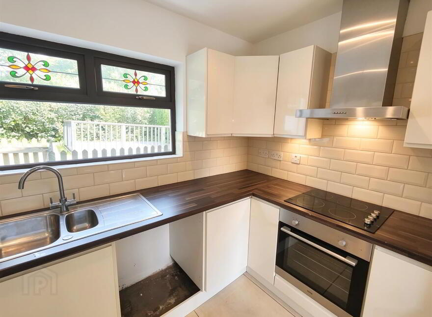 25 Waveney Drive, Belfast, BT15 4FT