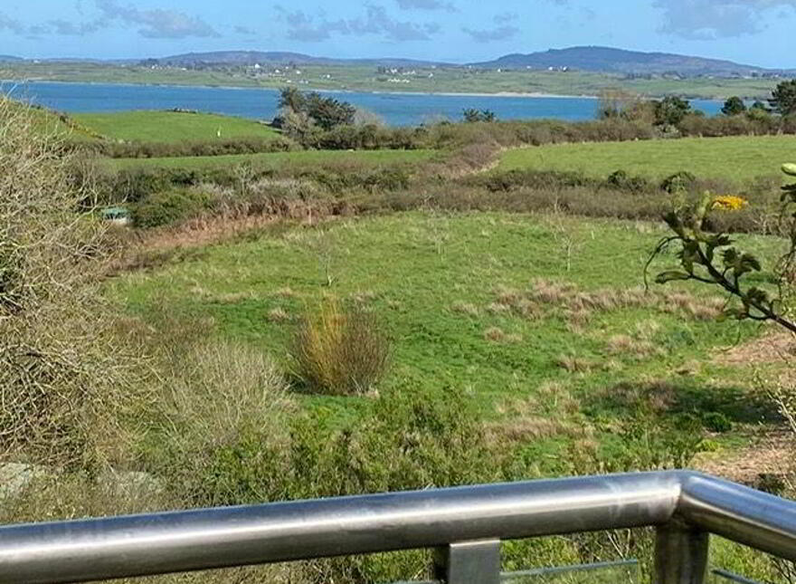 Cappaghglass, Ballydehob, P81N275