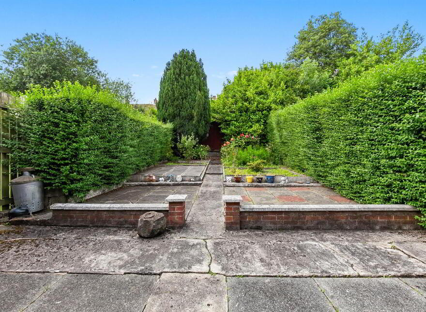 27 Fairhill Park, Belfast, BT15 4FX