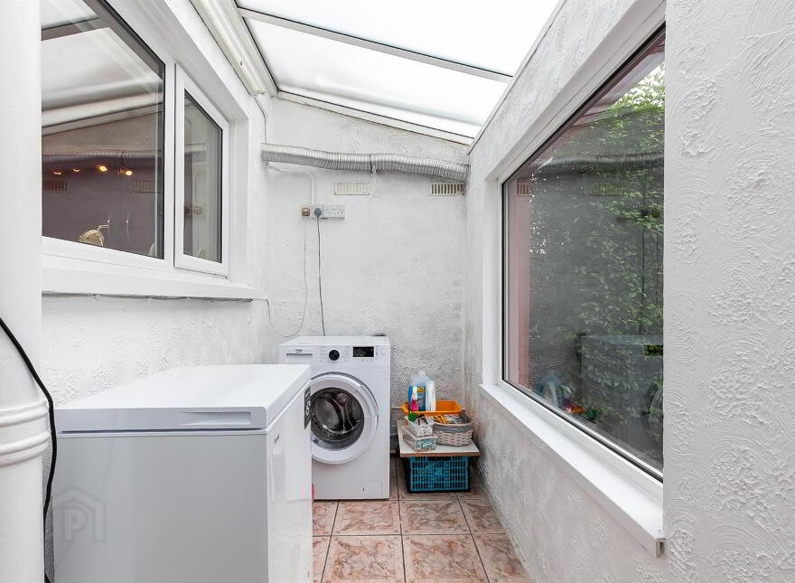 27 Fairhill Park, Belfast, BT15 4FX
