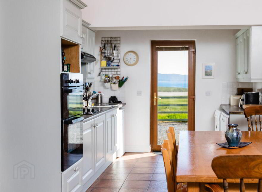 Kinnadoohy, Killadoon, Louisburgh, F28XD98
