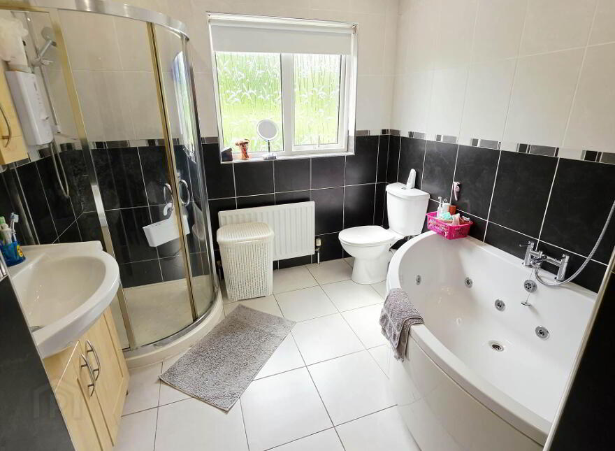 35 Pound St, Irvinestown, Enniskillen, BT94 1HF
