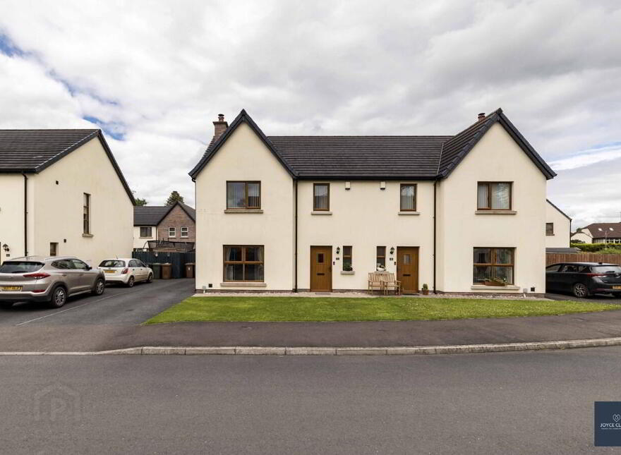 6 Nicholson Green, Donaghcloney, BT66 7UY