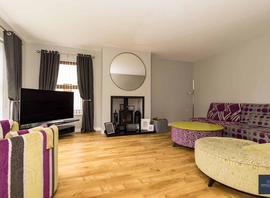 6 Nicholson Green, Donaghcloney, BT66 7UY