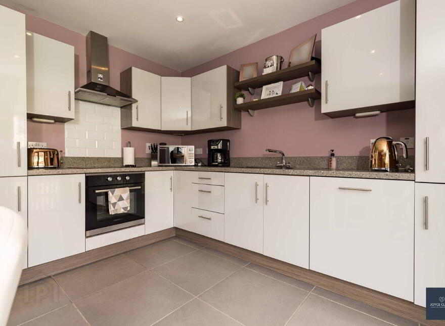 6 Nicholson Green, Donaghcloney, BT66 7UY