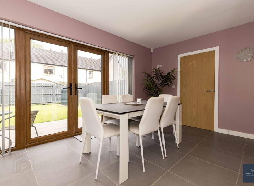 6 Nicholson Green, Donaghcloney, BT66 7UY