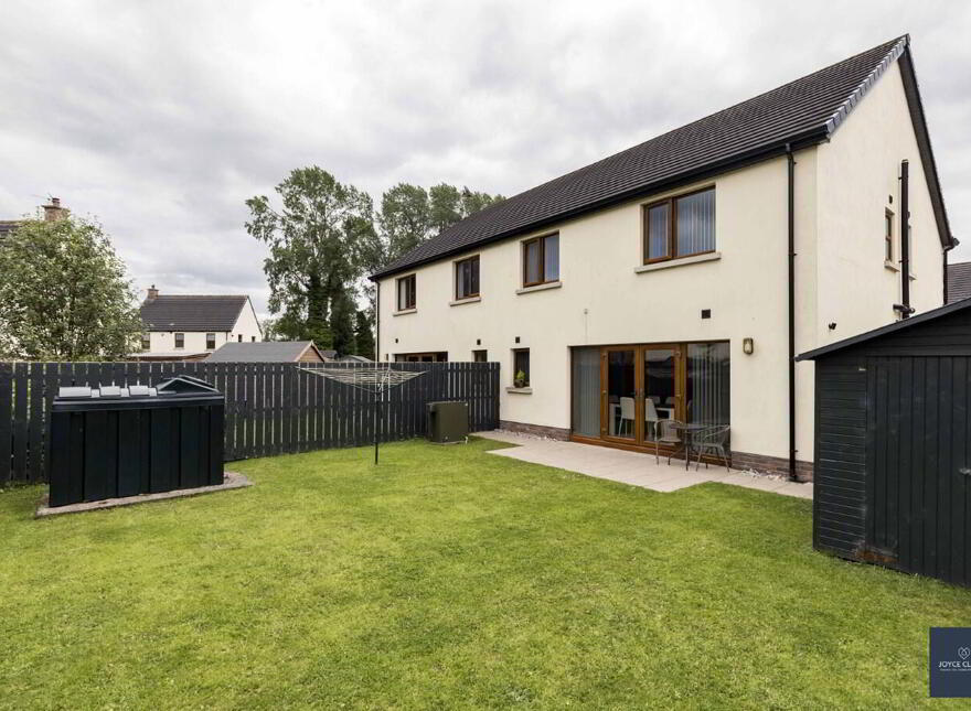 6 Nicholson Green, Donaghcloney, BT66 7UY