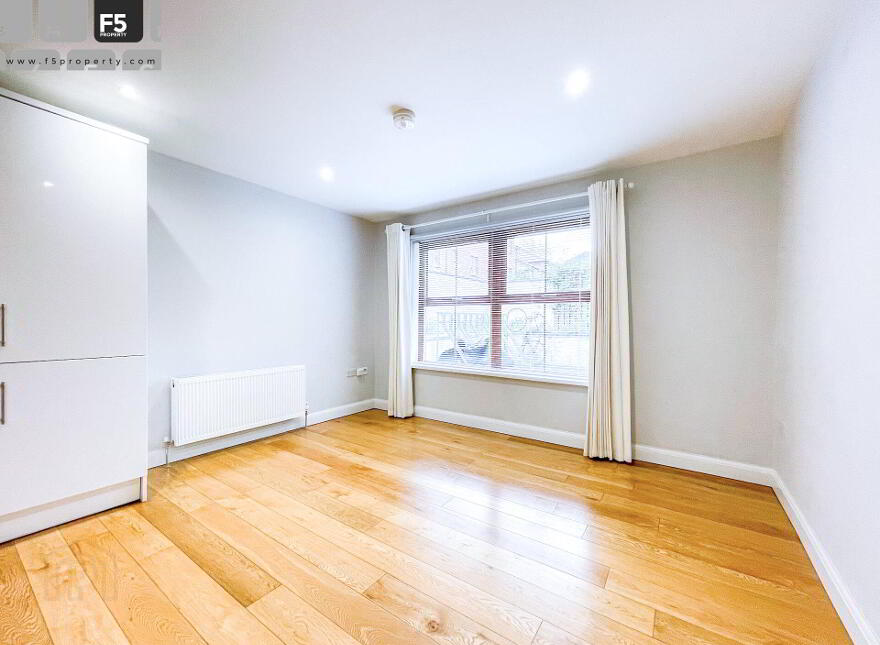 Apt 4, 120 Upper Newtownards Road, Belfast, BT4 3EQ