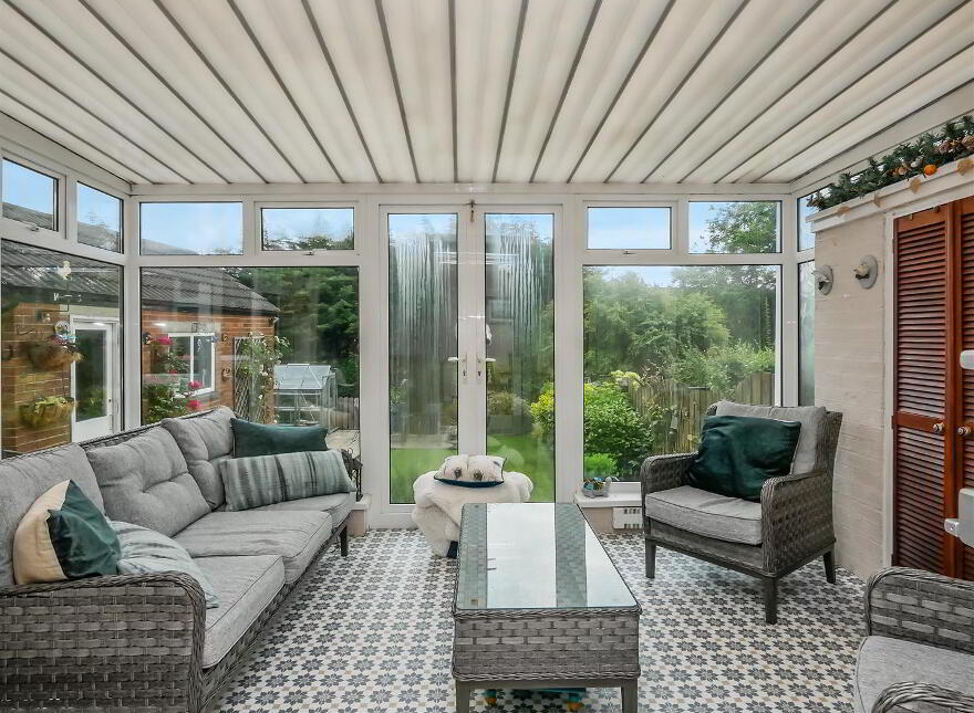 30 Carnbrae Avenue, Four Winds, Belfast, BT8 6NH