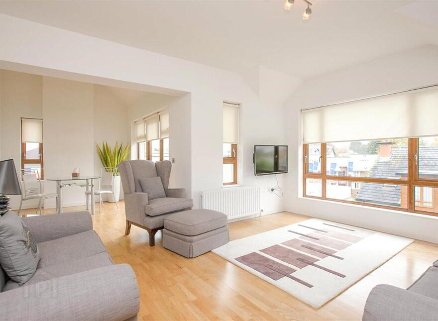Apt 3, 2 Knockdene Gate, Belfast, BT4 3JL