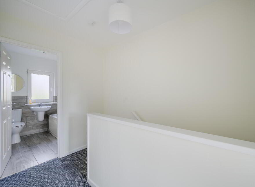 14 Eastleigh Dale, Belfast, BT4 3DT