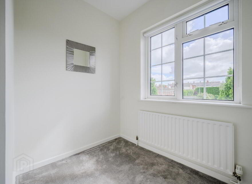 14 Eastleigh Dale, Belfast, BT4 3DT