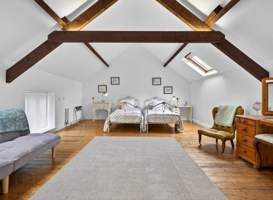 Knowehead House, 45 & 45a Knowehead Road, Broughshane, BT43 7LF