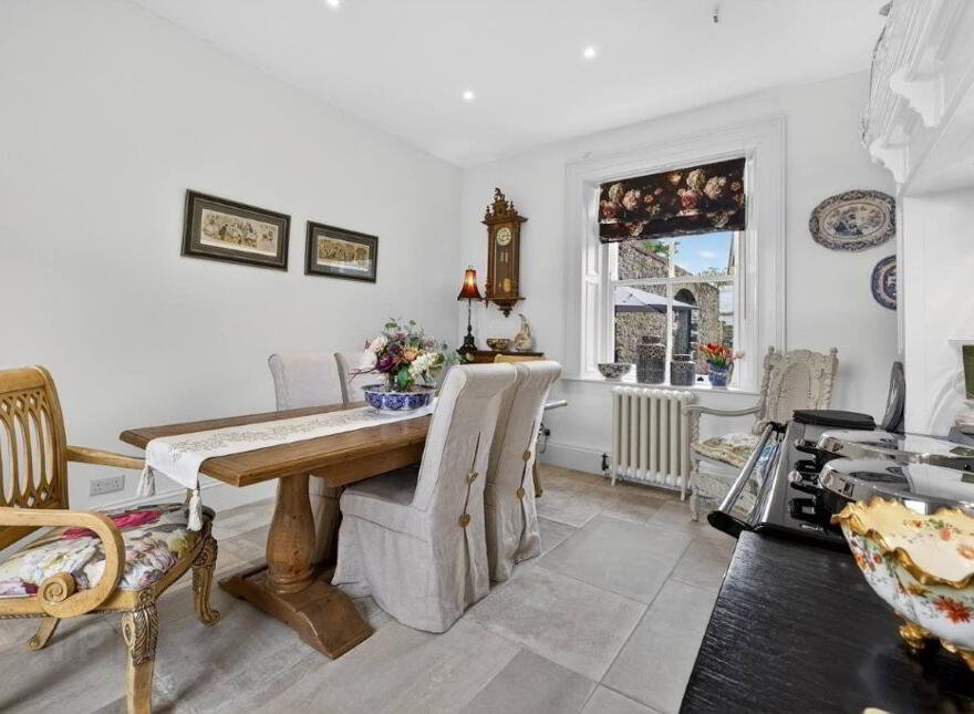 Knowehead House, 45 & 45a Knowehead Road, Broughshane, BT43 7LF