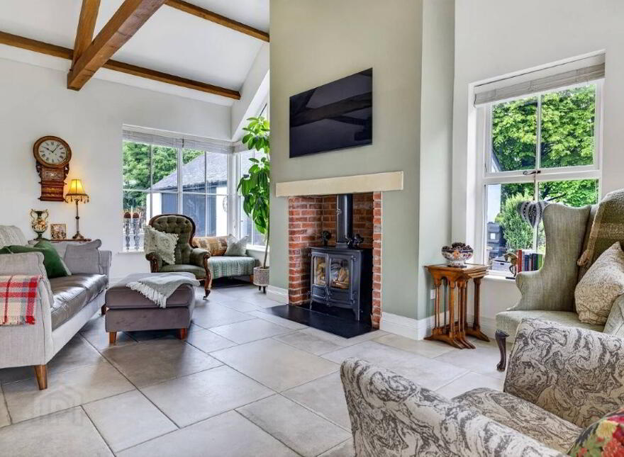 Knowehead House, 45 & 45a Knowehead Road, Broughshane, BT43 7LF