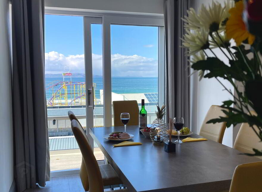8/9 Month LET, 75 Eglinton Street, Portrush, BT56 8DZ