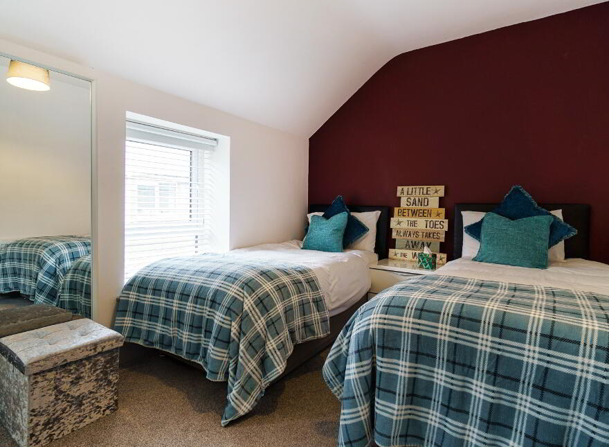 8/9 Month LET, 75 Eglinton Street, Portrush, BT56 8DZ