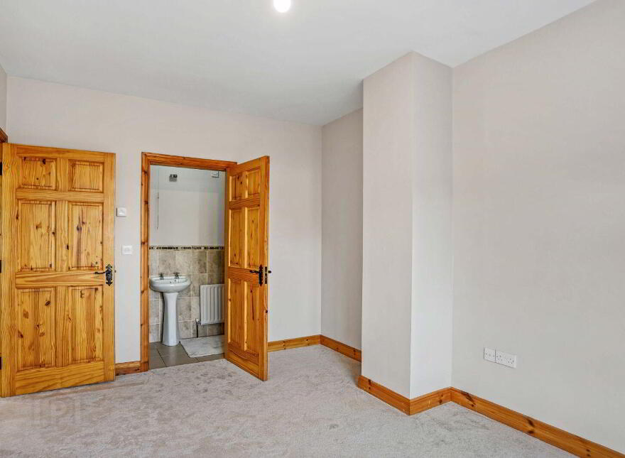 43 An Tor Aonarach, Kingscourt, A82H2X0