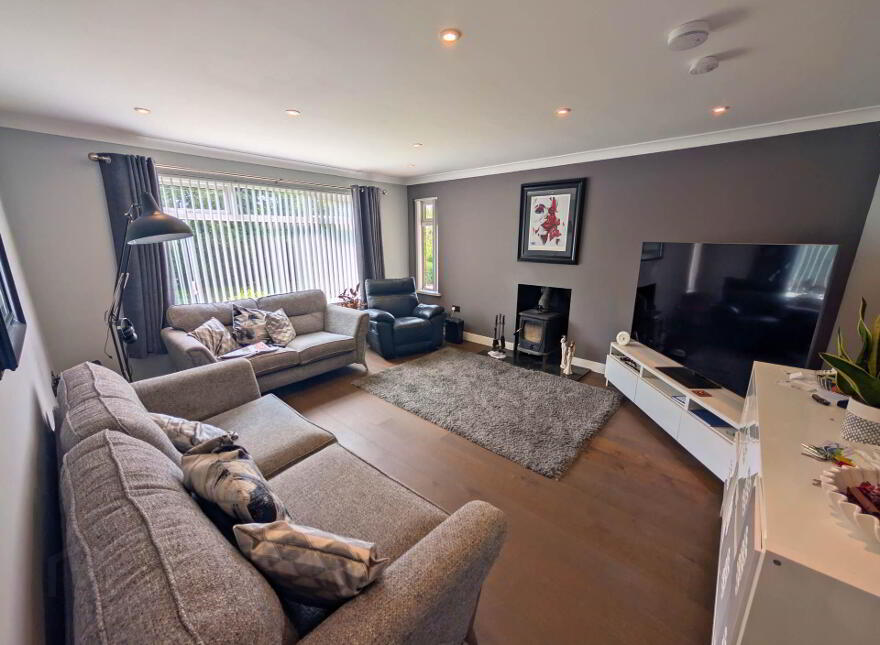 14 Branch Road, Larne, BT40 1TX