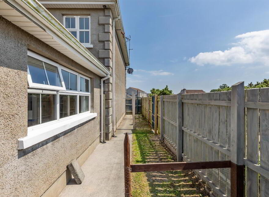 13 The Links, Ballykinler, Downpatrick, BT30 8FE