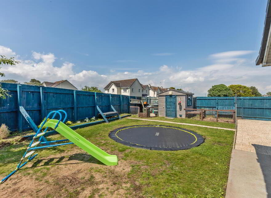 13 The Links, Ballykinler, Downpatrick, BT30 8FE