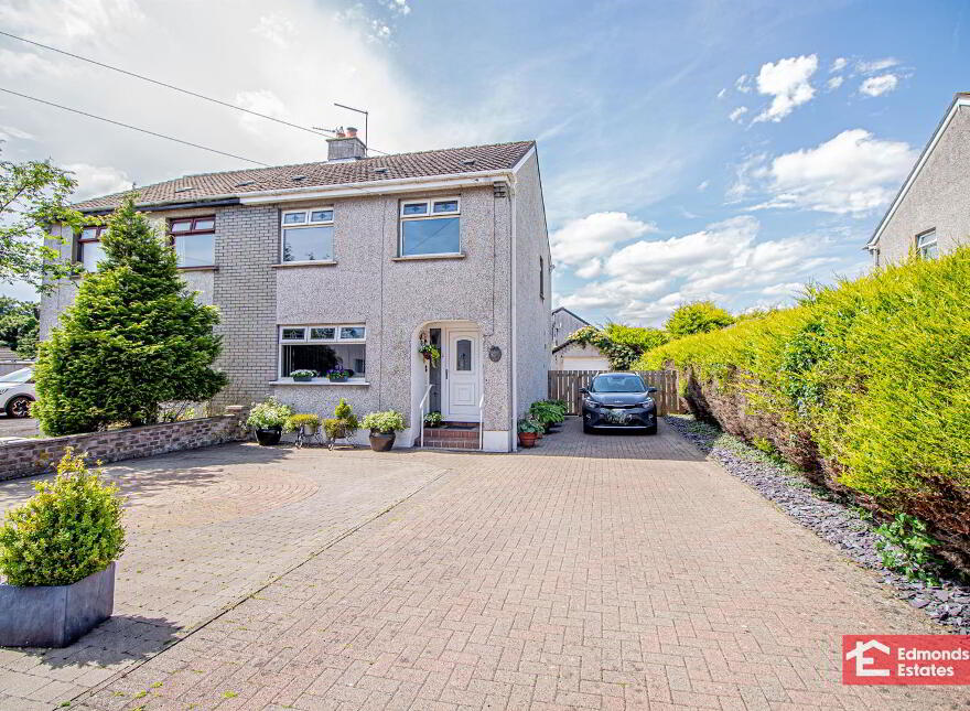 34 Fenaghy Park, Galgorm, Ballymena, BT42 1JT