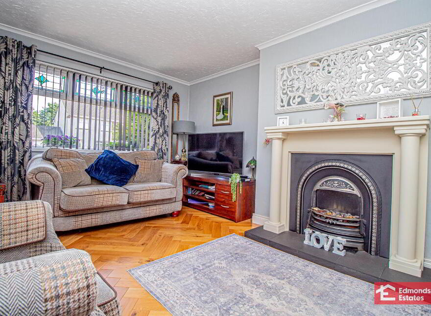 34 Fenaghy Park, Galgorm, Ballymena, BT42 1JT