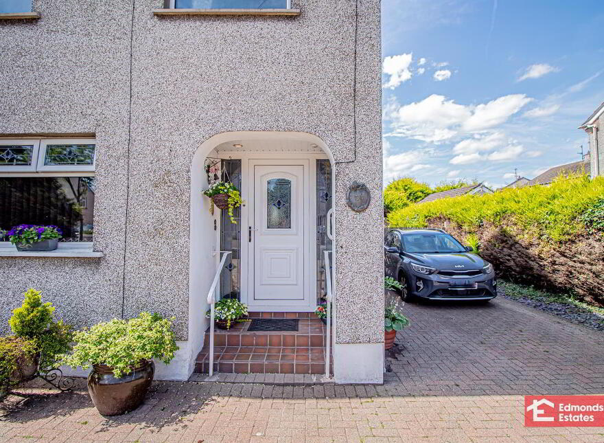 34 Fenaghy Park, Galgorm, Ballymena, BT42 1JT