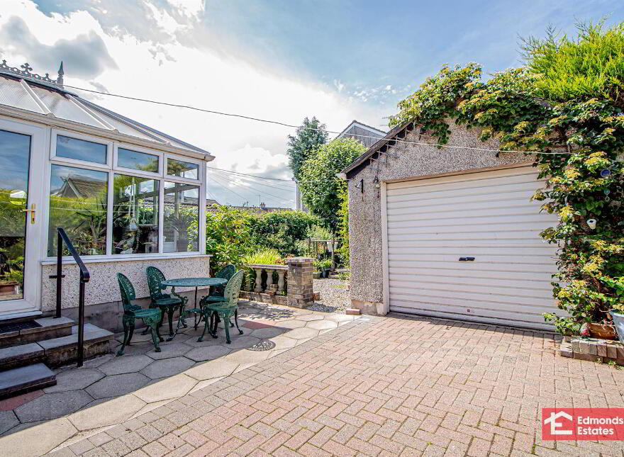 34 Fenaghy Park, Galgorm, Ballymena, BT42 1JT