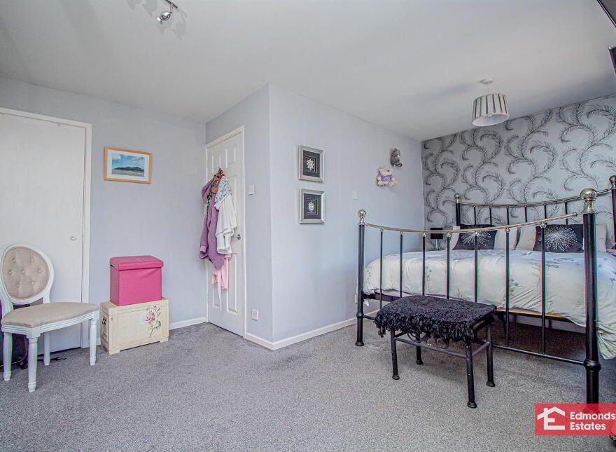 34 Fenaghy Park, Galgorm, Ballymena, BT42 1JT