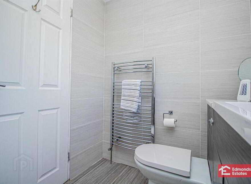 34 Fenaghy Park, Galgorm, Ballymena, BT42 1JT
