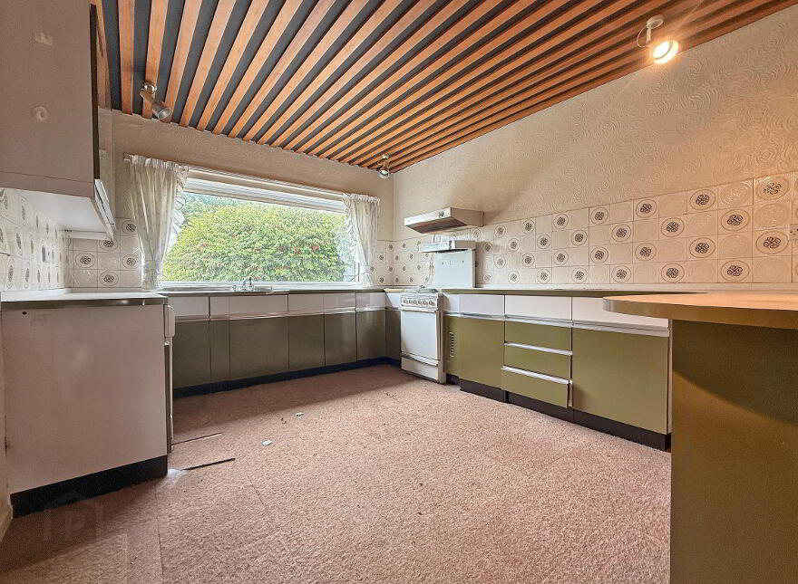 38 Ballywillin Road, Portrush, BT56 8JN
