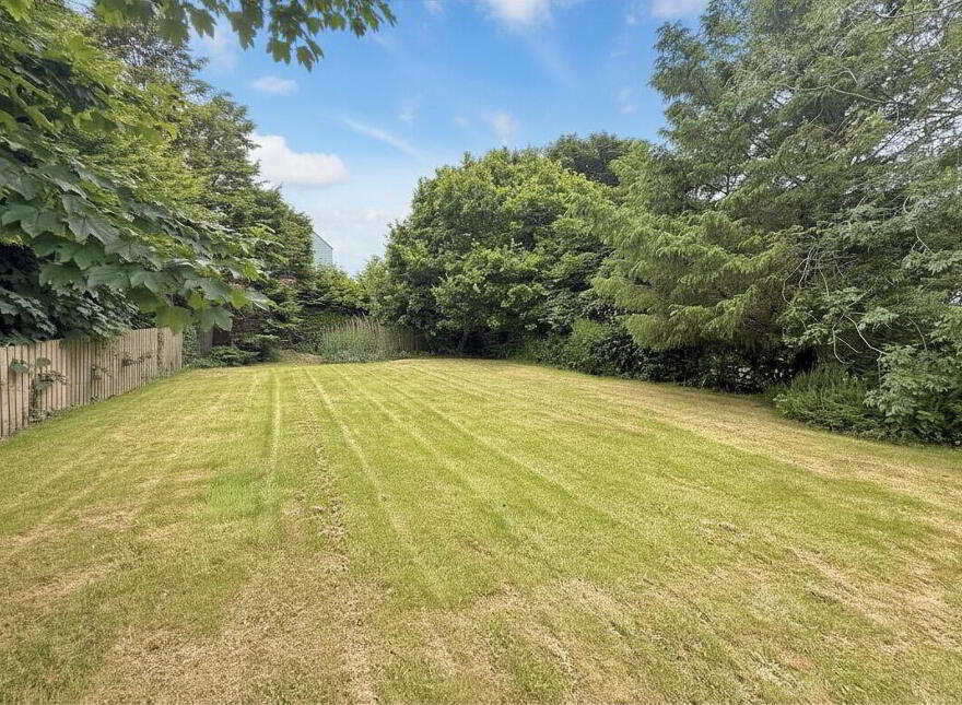 38 Ballywillin Road, Portrush, BT56 8JN