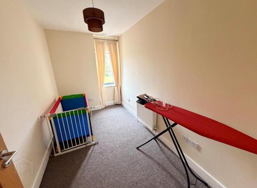 5 Allenbrook, Drumshanbo, N41R267