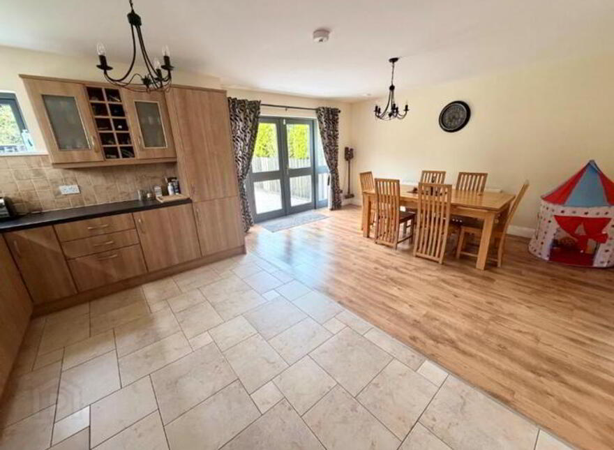 5 Allenbrook, Drumshanbo, N41R267