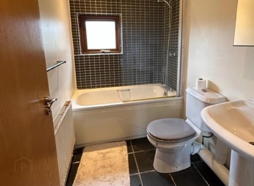 Apt 3, 26 Wynford St, Bloomfield, Belfast, BT5 5DD