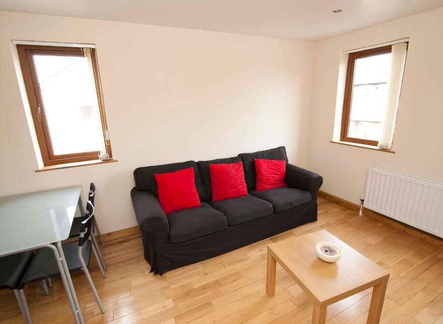27 Eastleigh Crescent, Belfast, BT5 6HT
