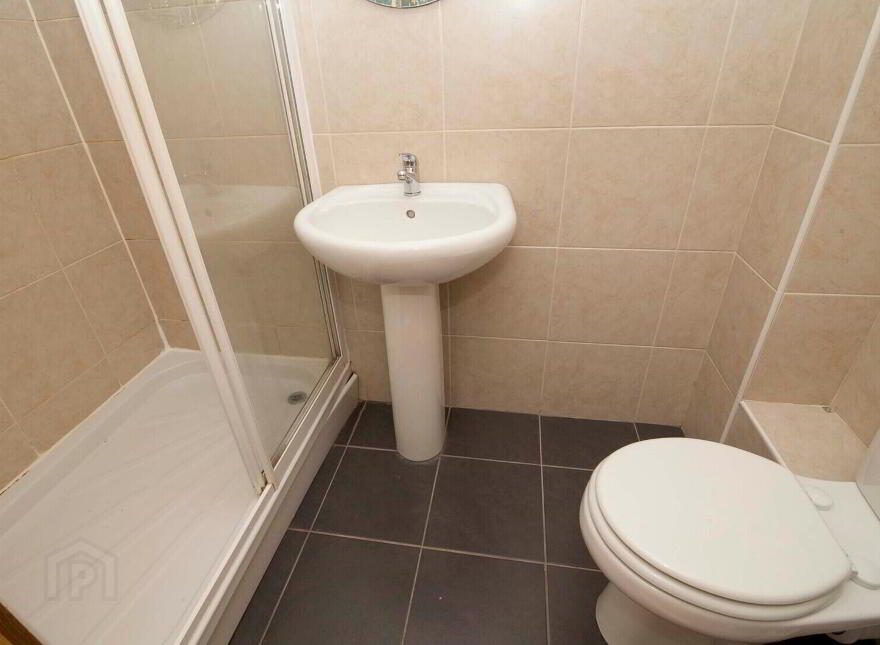 27 Eastleigh Crescent, Belfast, BT5 6HT