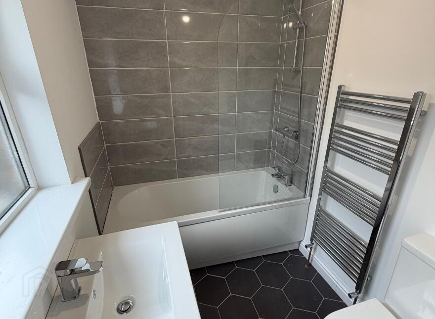 2 Kyle Street, Belfast, BT4 1LS