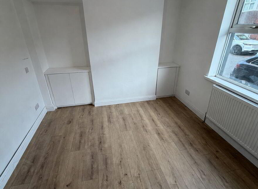 2 Kyle Street, Belfast, BT4 1LS