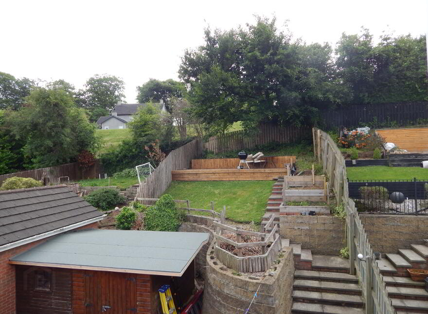 4 Greenvale Grove, Antrim, BT41 1SW
