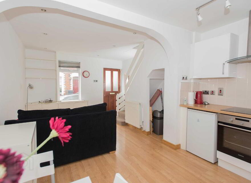 12 Mayfield Street, Belfast, BT9 7HF