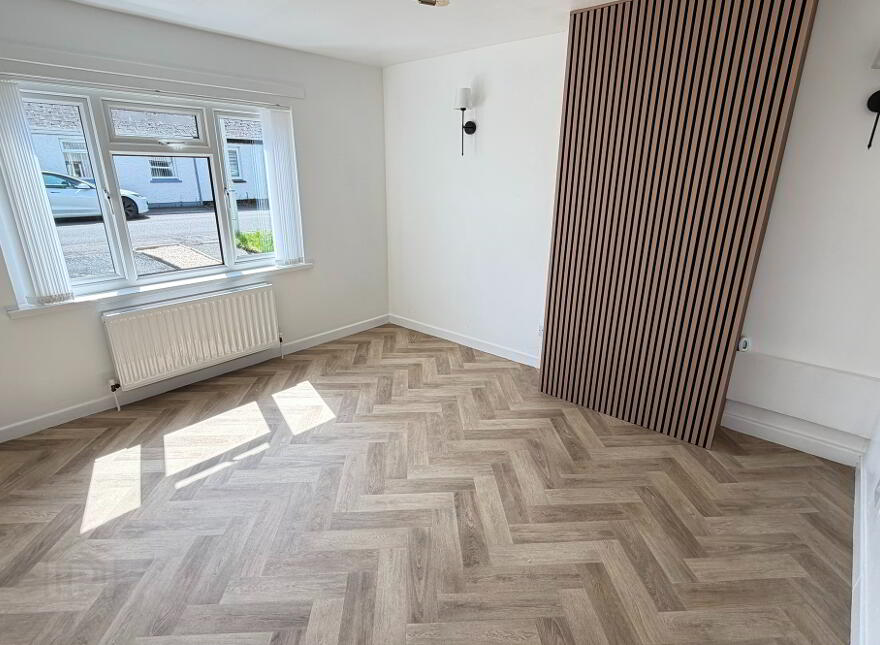 10 Menin Road, Antrim, BT41 4JA