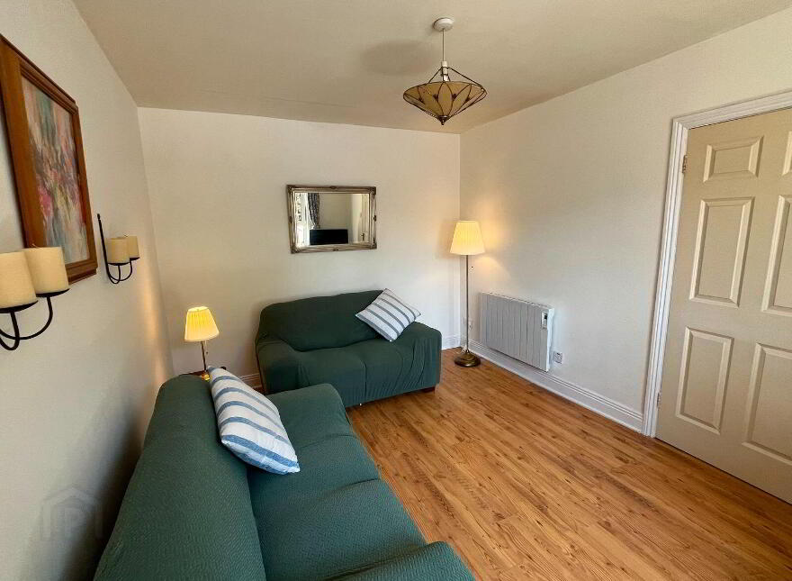 64 The Stables, Mill Road, Midleton, P25R923