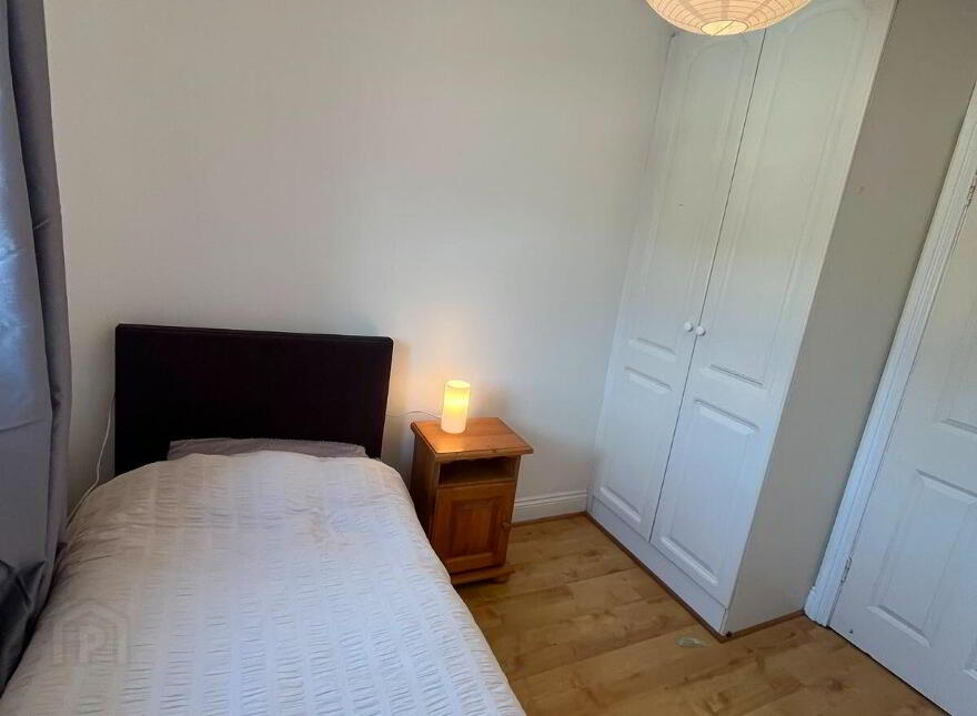 64 The Stables, Mill Road, Midleton, P25R923