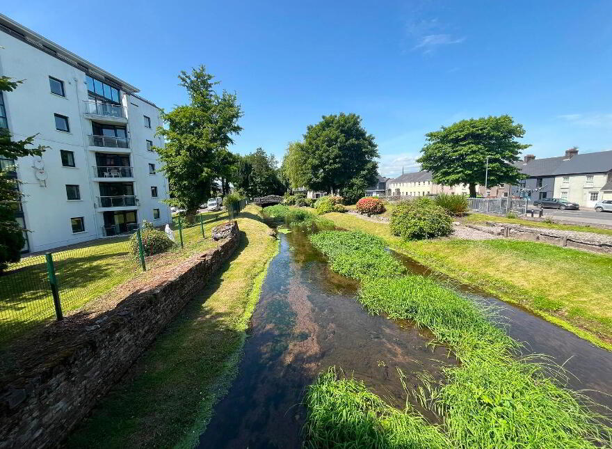 64 The Stables, Mill Road, Midleton, P25R923