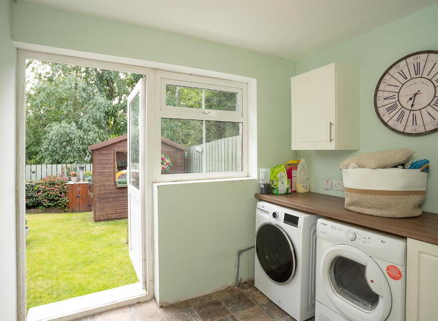 36 Glenbrae, Lisburn, BT28 2YJ