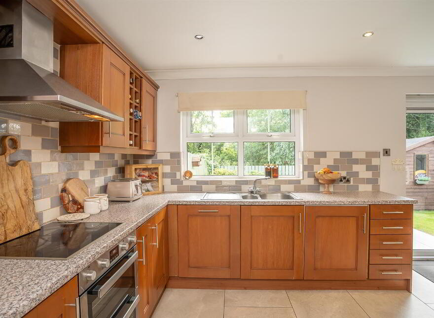 36 Glenbrae, Lisburn, BT28 2YJ