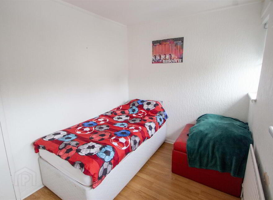 72 Ballymurphy Road, Belfast, BT12 7JN